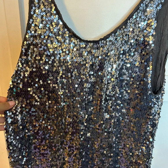 Talula Silver Sequin Tank - Picture 4 of 4
